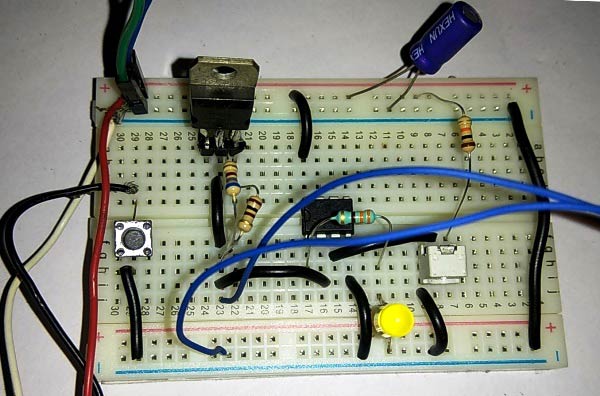 Air flow presence detector circuit