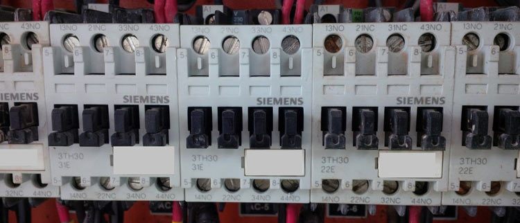 Position of Auxiliary Contactor