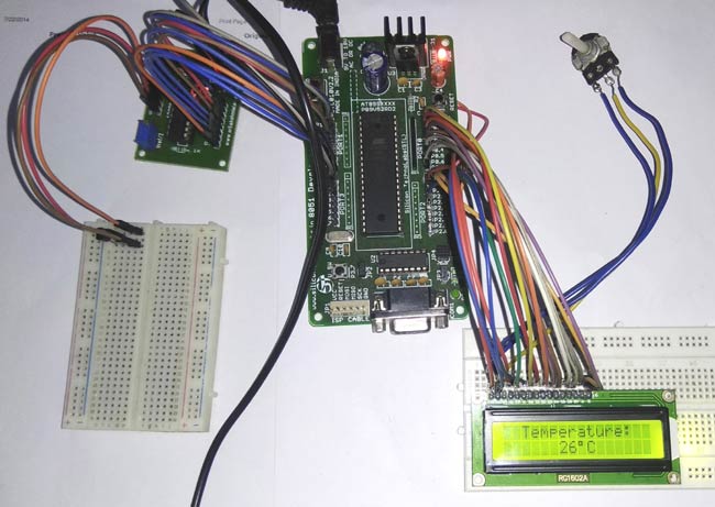 Digital Thermometer using LM35 and 8051