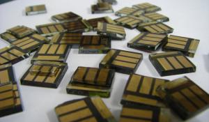 perovskite solar cell (PSC)